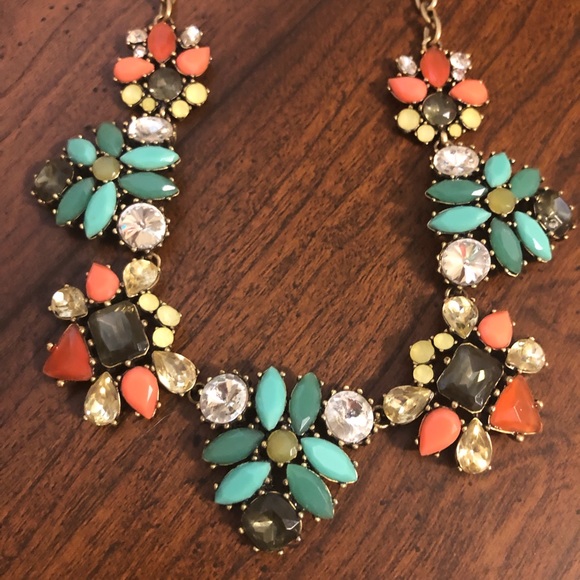 Stella & Dot Elodie Statement Necklace - Picture 3 of 4